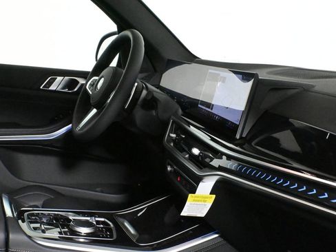 Used 2025 BMW X5 xDrive50e w/ M Sport Package image 35