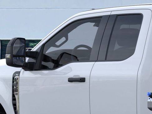 New 2026 Ford F350 XL w/ XL Chrome Package image 20
