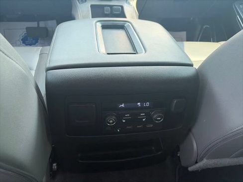 Used 2020 Chevrolet Tahoe LT AWD/4WD image 13