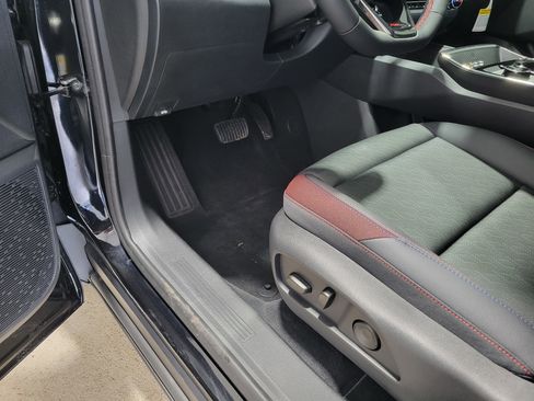 New 2026 Chevrolet Equinox RS w/ Convenience Package III image 29