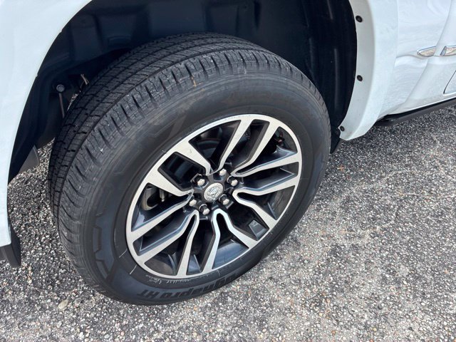 Used 2025 RAM 1500 Limited AWD/4WD image 18