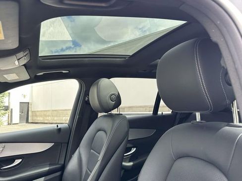 Used 2019 Mercedes-Benz GLC 300 4MATIC image 19