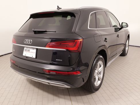 Used 2023 Audi Q5 2.0T Premium w/ Convenience Package AWD/4WD image 13