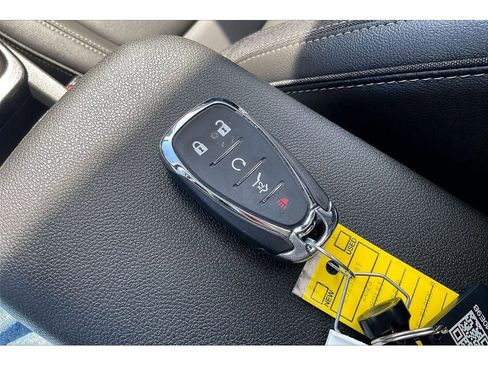 Used 2023 Chevrolet TrailBlazer ACTIV w/ Sun and Liftgate Package FWD image 14