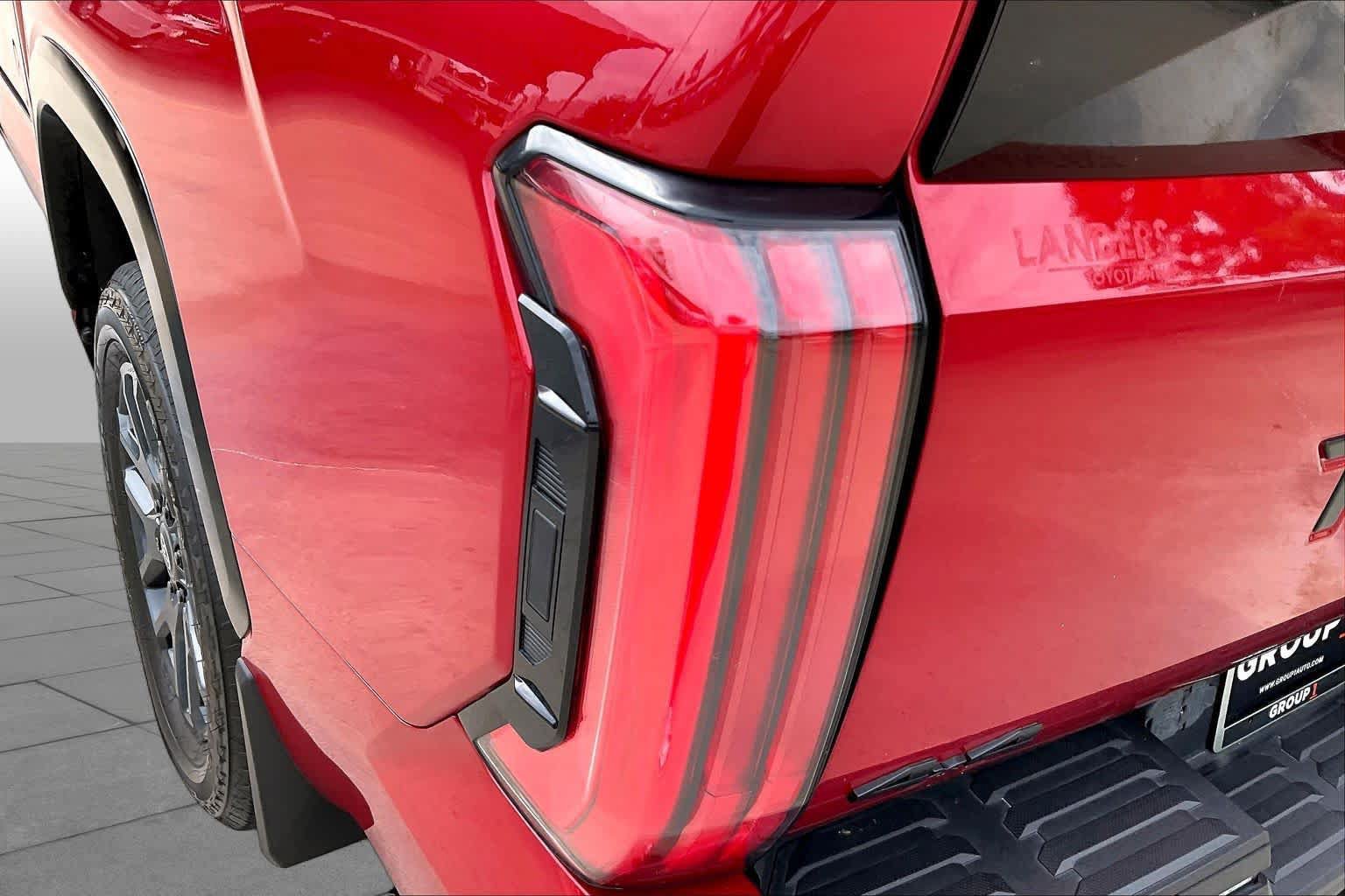 Used 2025 Toyota Tundra Platinum AWD/4WD image 28