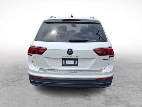 Used 2023 Volkswagen Tiguan SE AWD/4WD image 4