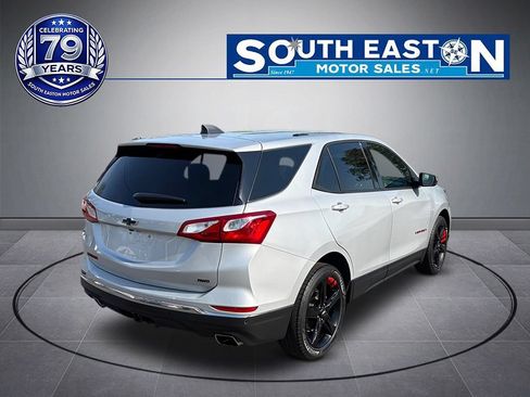 Used 2018 Chevrolet Equinox LT w/ Redline Edition AWD/4WD image 6