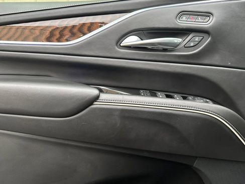 Certified 2021 Cadillac Escalade Sport Platinum w/ Heavy-Duty Trailer Package image 11