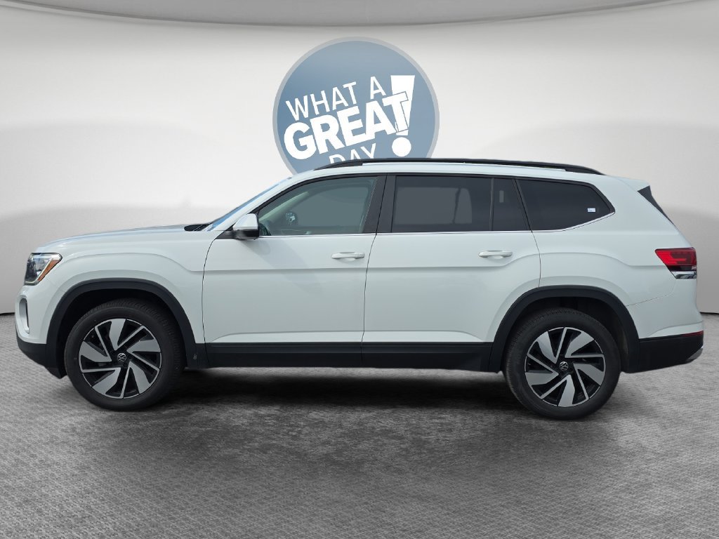 Used 2025 Volkswagen Atlas SE AWD/4WD image 7
