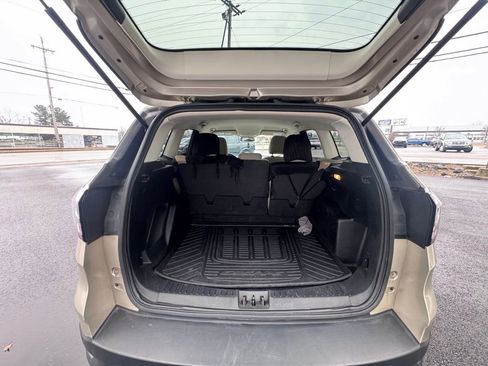 Used 2017 Ford Escape SE w/ Equipment Group 201A image 26