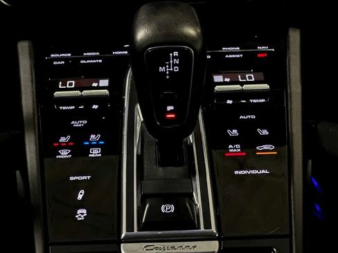 Used 2020 Porsche Cayenne S AWD/4WD image 50