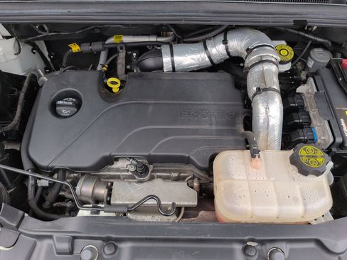 Certified 2022 Chevrolet Trax LT w/ LT Convenience Package image 29