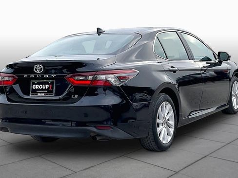 Used 2022 Toyota Camry LE FWD image 13