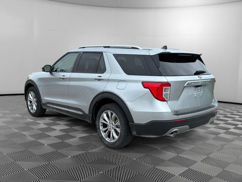Used 2023 Ford Explorer Limited w/ Equipment Group 301A AWD/4WD image 3