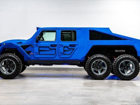 Used 2025 Jeep Gladiator Sport image 10