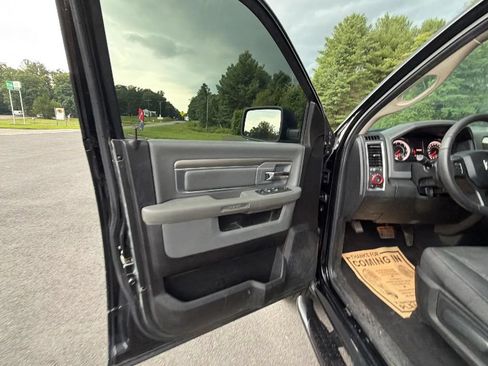 Used 2019 RAM 1500 Warlock AWD/4WD image 15