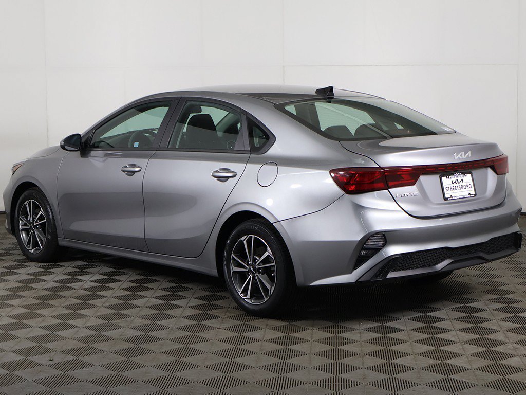 Used 2023 Kia Forte LXS FWD image 7