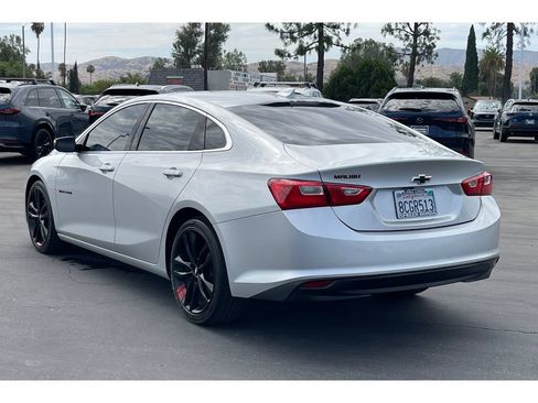 Used 2018 Chevrolet Malibu LT w/ Redline Edition FWD image 3