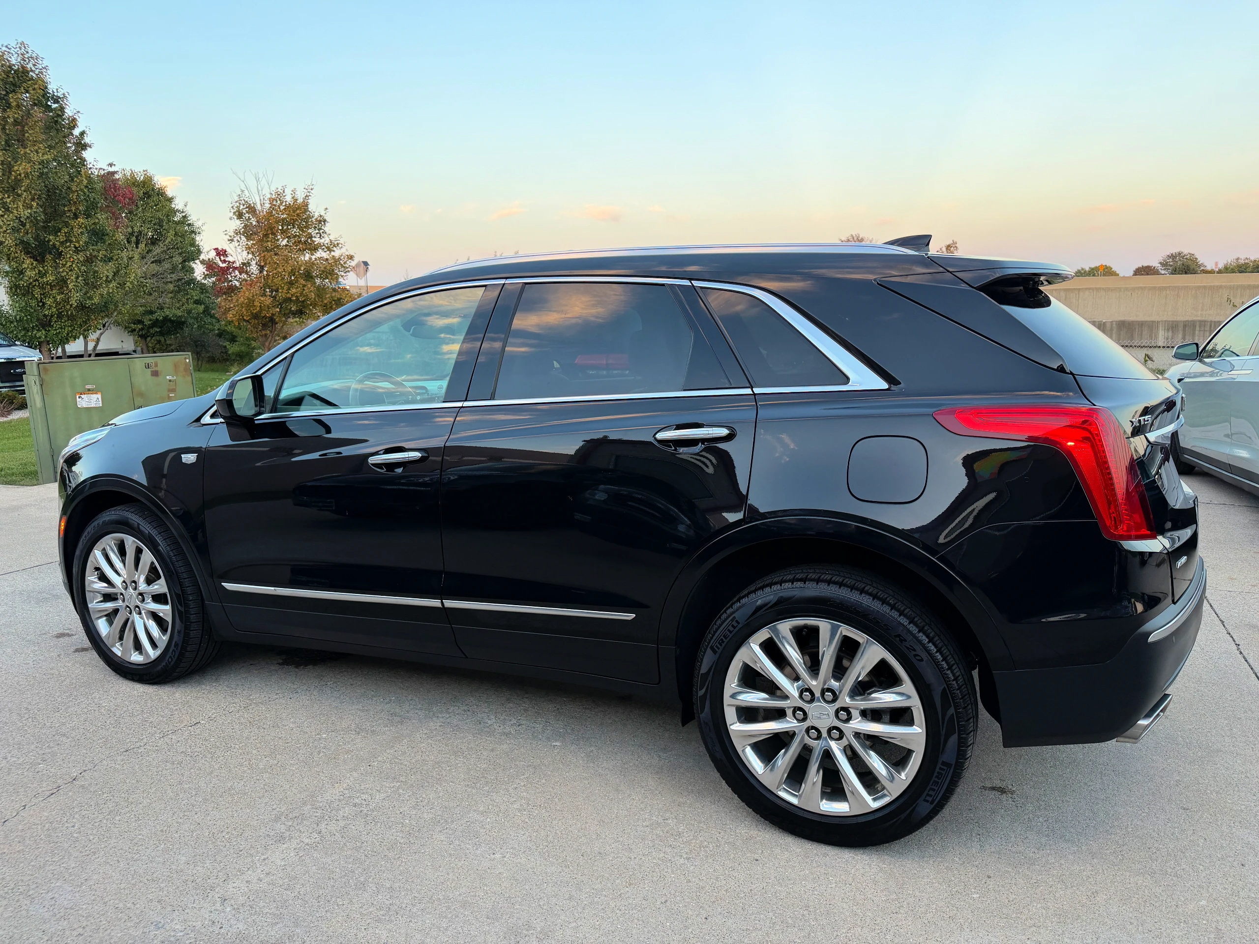 Used 2019 Cadillac XT5 Luxury AWD/4WD image 9