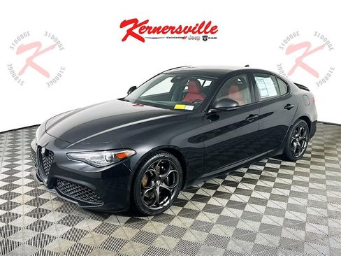 Used 2021 Alfa Romeo Giulia Ti Sport image 3