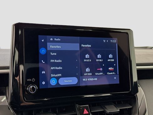 Used 2025 Toyota Corolla LE image 21