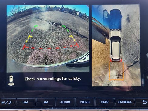 Used 2024 Mitsubishi Outlander SE image 13