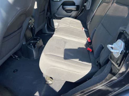 Used 2020 Jeep Wrangler Unlimited Sport S image 21