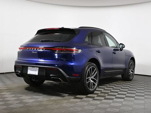 Used 2025 Porsche Macan AWD/4WD image 7