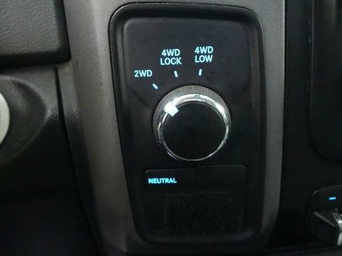 Used 2014 RAM 1500 ST w/ SXT Appearance Group AWD/4WD image 31