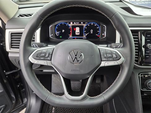 Used 2021 Volkswagen Atlas SEL Premium image 9