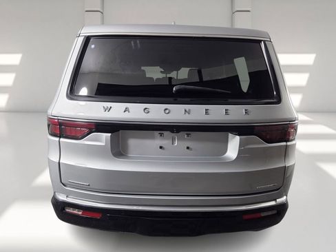 Used 2022 Jeep Wagoneer Series I w/ Premium Group I image 7