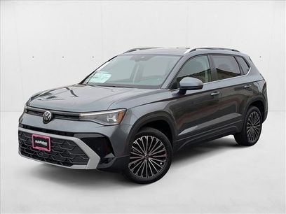 New 2025 Volkswagen Taos SE