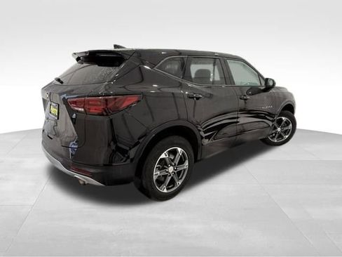 Used 2025 Chevrolet Blazer LT image 5