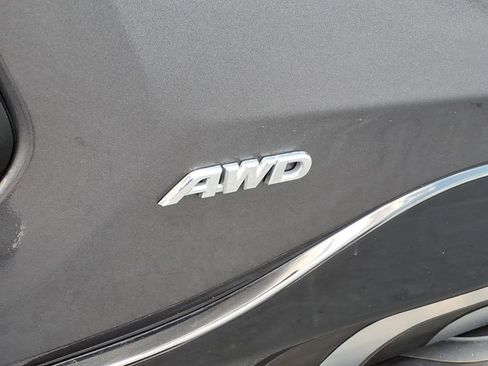 Used 2022 Toyota RAV4 XSE AWD/4WD image 11