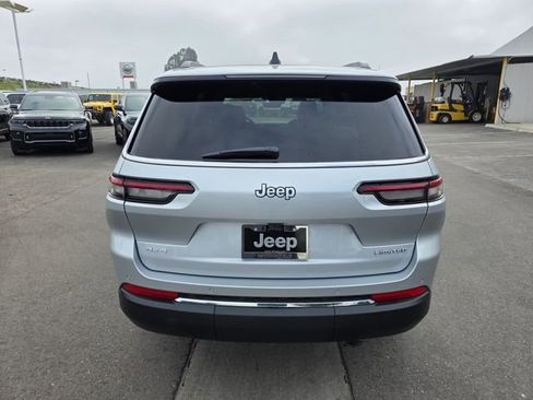 New 2025 Jeep Grand Cherokee L Limited w/ Trailer Tow Package image 6
