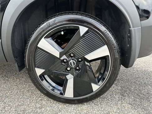 Used 2025 Nissan Kicks SR image 20