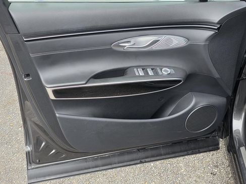 Used 2025 Genesis GV70 2.5T AWD/4WD image 37