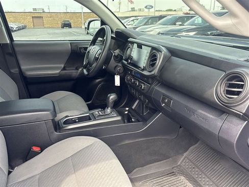 Used 2022 Toyota Tacoma SR AWD/4WD image 26