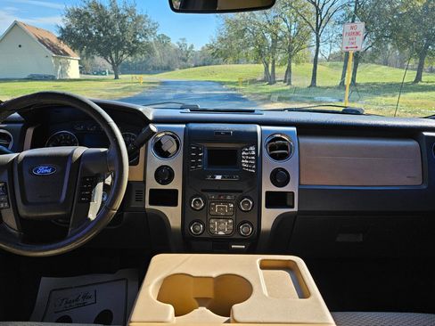 Used 2014 Ford F150 XLT w/ XLT Chrome Package image 23