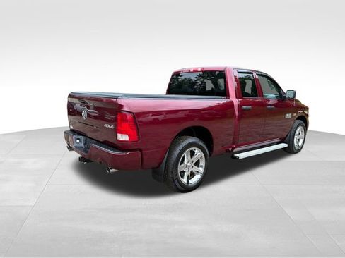 Used 2018 RAM 1500 Express w/ Express Value Package AWD/4WD image 3
