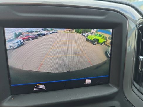 Used 2020 Chevrolet Silverado 1500 Custom w/ Custom Value Package image 26