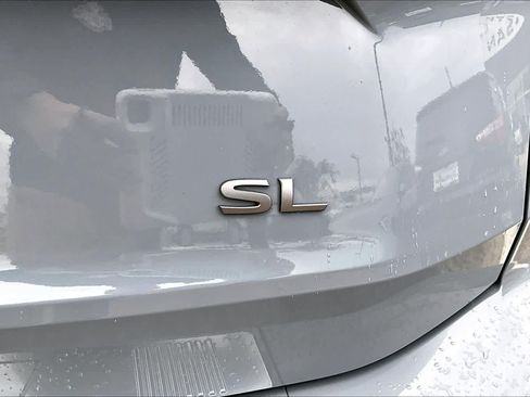 Certified 2025 Nissan Rogue SL w/ Tech Package FWD image 10
