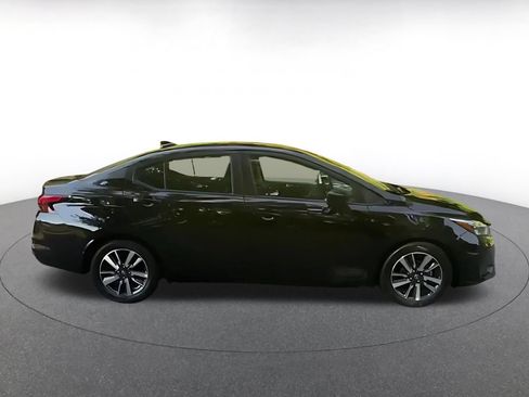 Used 2025 Nissan Versa SV FWD image 12