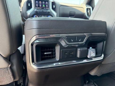 Used 2019 Chevrolet Silverado 1500 LTZ w/ LTZ Premium Package AWD/4WD image 13