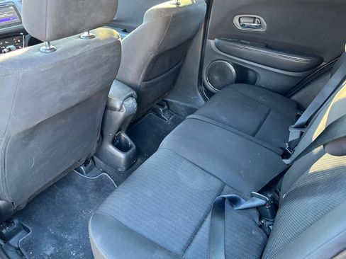 Used 2016 Honda HR-V EX image 10