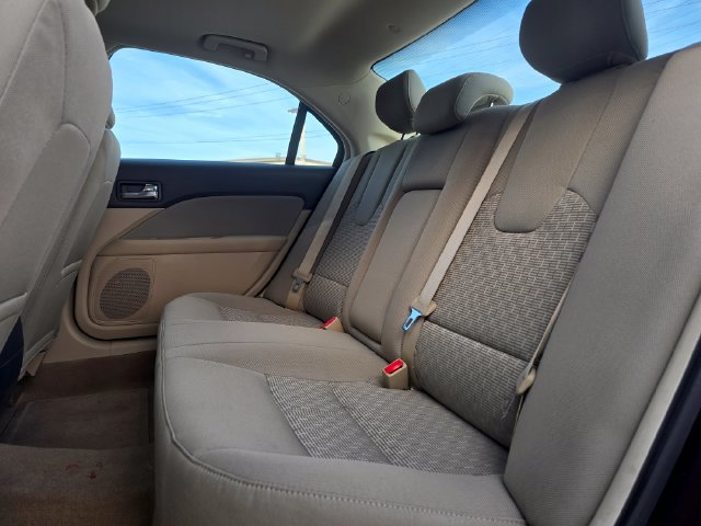 Used 2011 Ford Fusion SE w/ 202A Rapid Spec Order Code FWD image 12