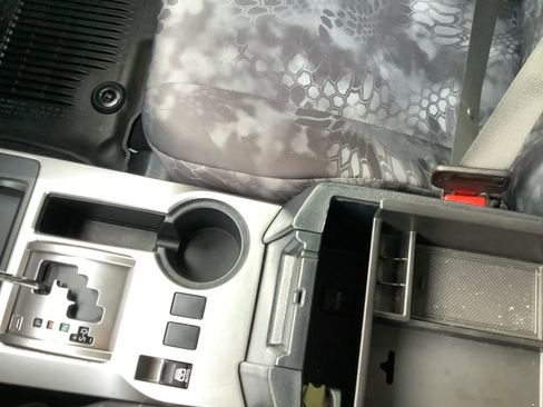 Used 2024 Toyota 4Runner SR5 image 23