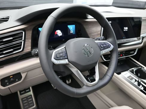 New 2026 Volkswagen Atlas SEL Premium R-Line image 13