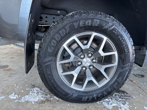 Used 2016 GMC Canyon SLE w/ All Terrain Package image 34