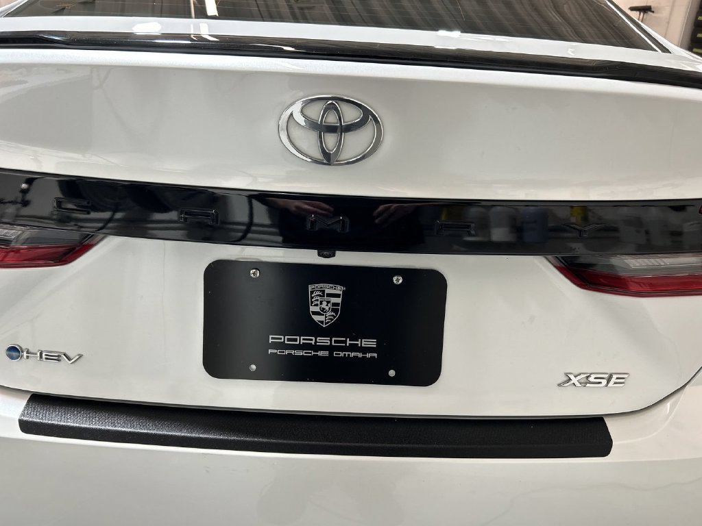 Used 2025 Toyota Camry XSE FWD image 10